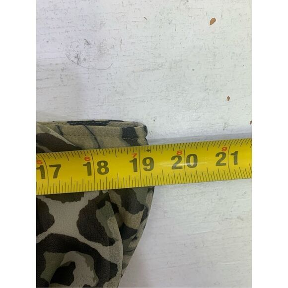 Heed by Robert Rodriguez Olive Animal Print Blouse Size M - Picture 7 of 7